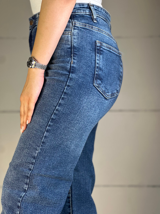 شلوار جین نیم بگ آبی