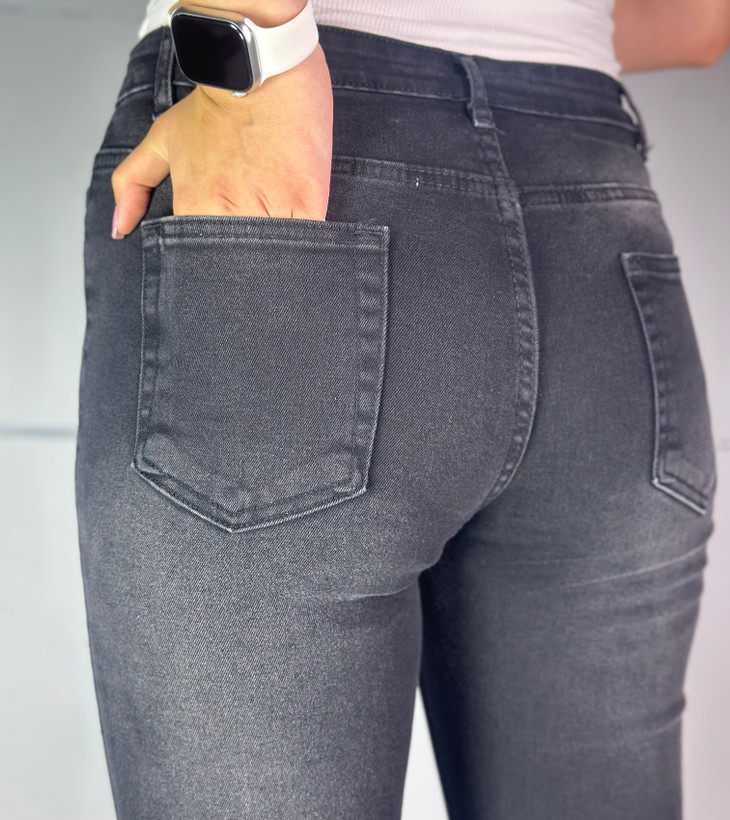 شلوار جین بوتکات ذغالی