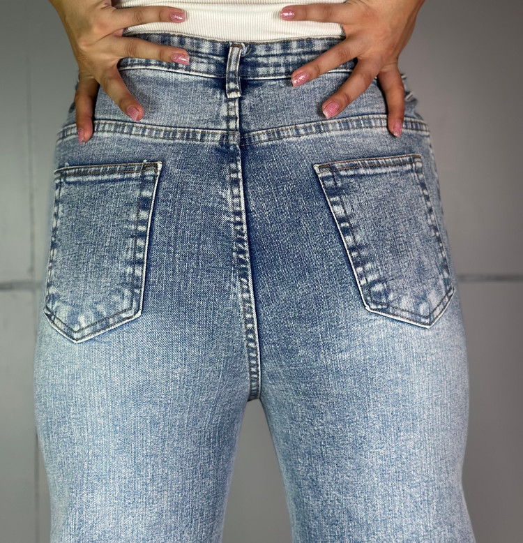 شلوار جین نیم بگ سایز ۳3 تا ۵۲ یخی سایه روشن