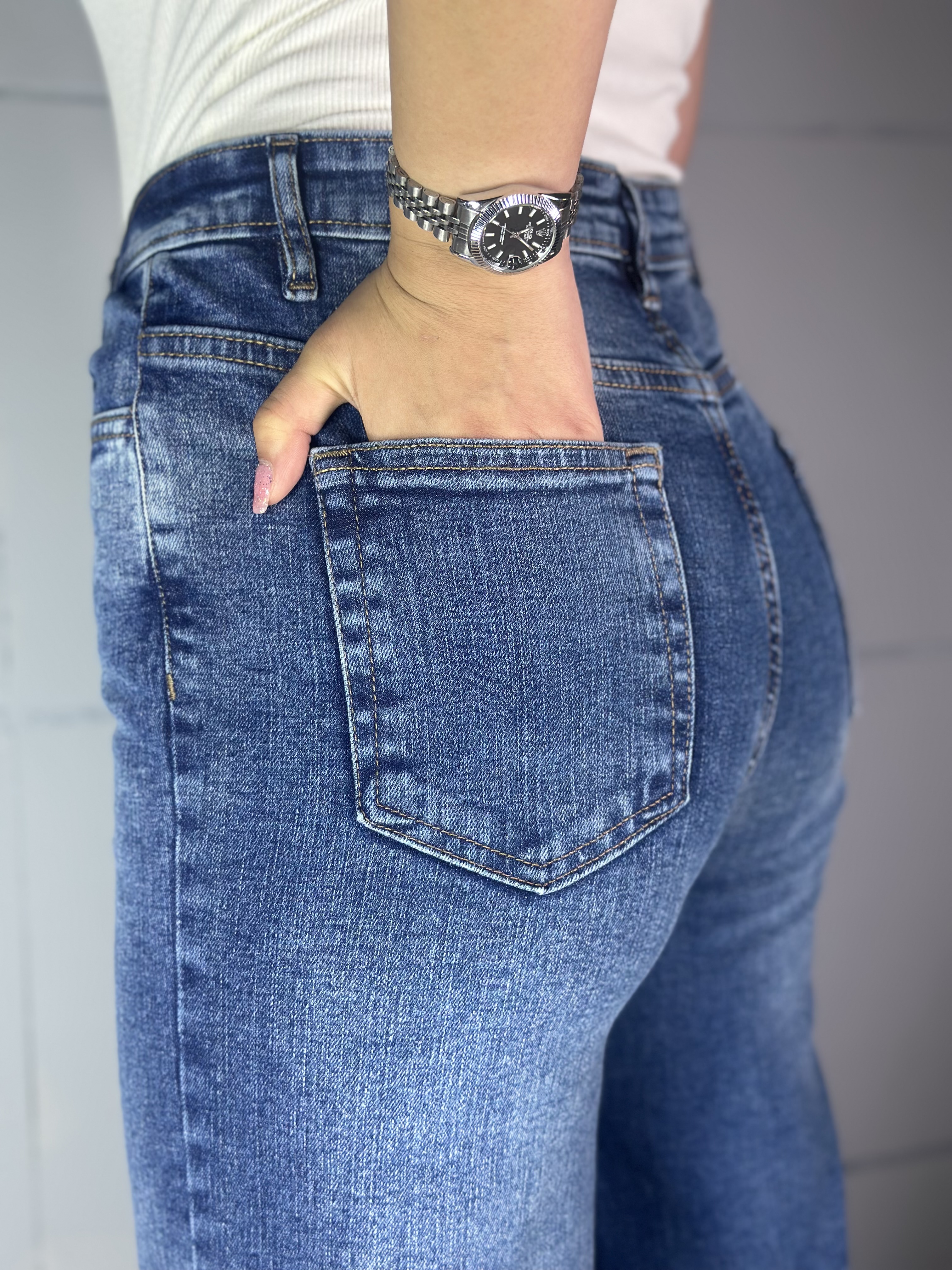 شلوار جین نیم بگ ابی سایه روشن